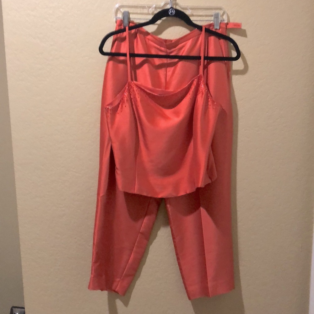 Elegant Ann Taylor 2 piece pant set.